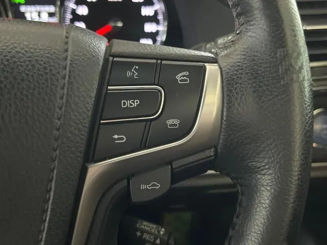 Toyota Crown Athlete Hybrid 2013 photo 4