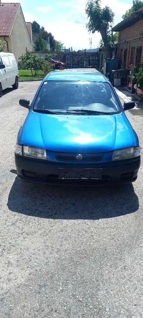 Mazda 323