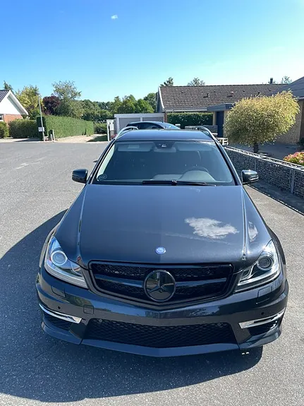 Mercedes-Benz C350 2013 photo 2