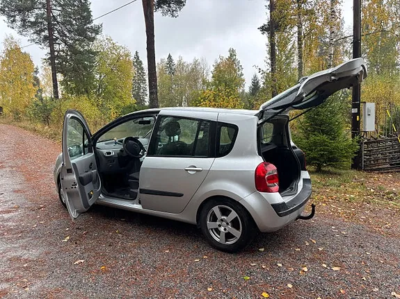 Renault Modus 2010 photo 3