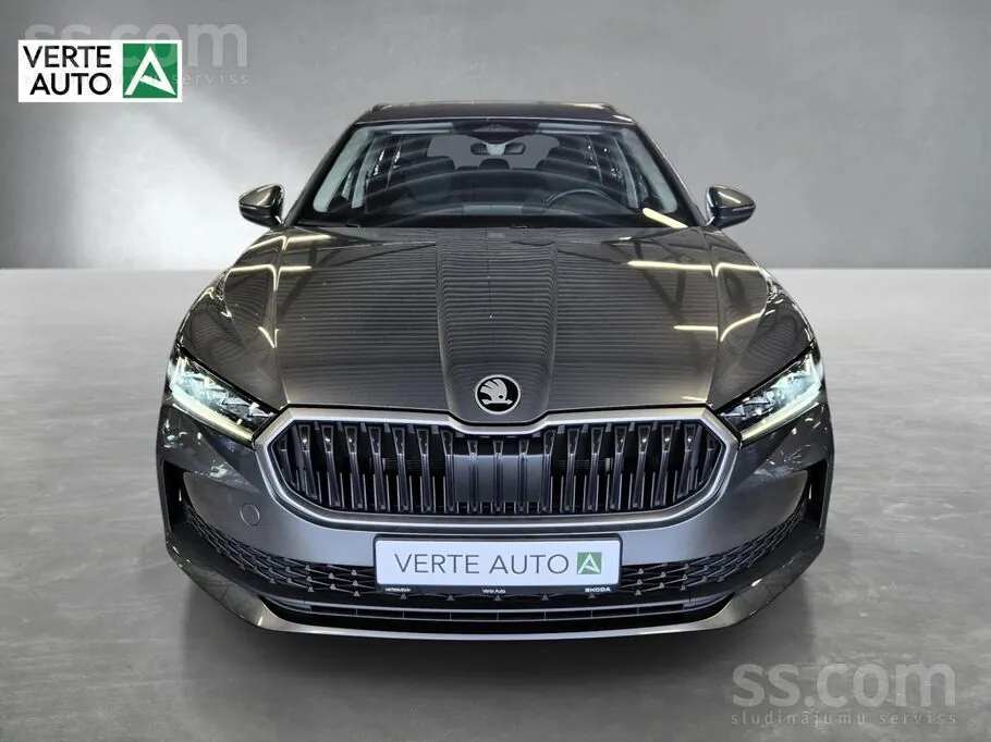 Skoda Superb 2025 photo 2