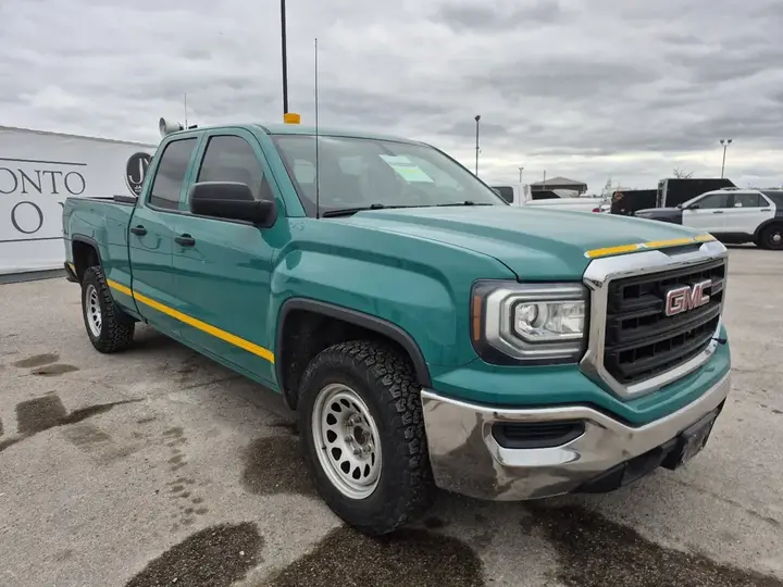 GMC Sierra 1500 2016 photo 3