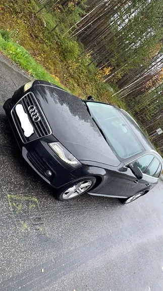 Audi A4 2011 photo 2
