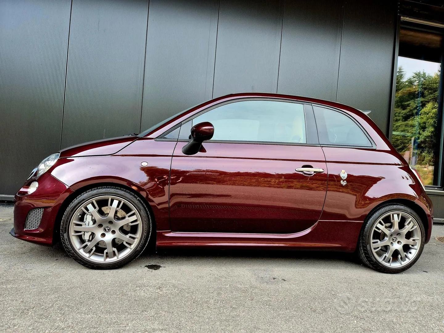 Abarth 695 2013 photo 4