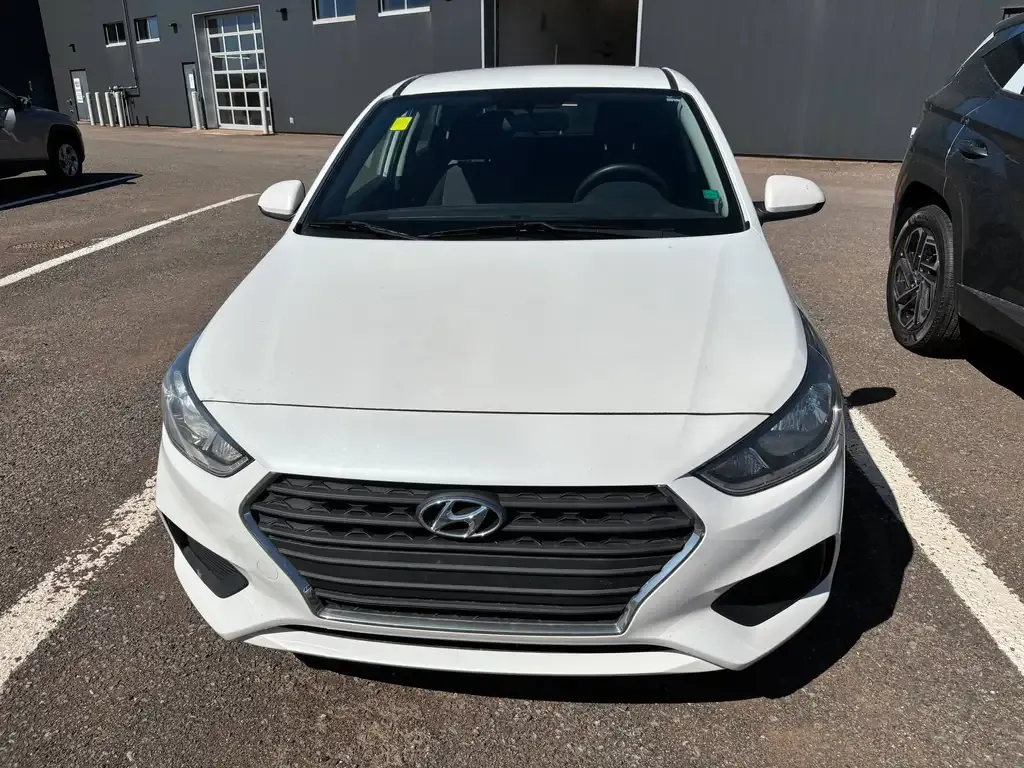 Hyundai Accent 2020 photo 2