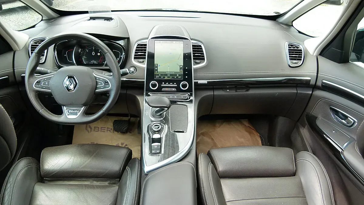 Renault Espace 2016 photo 2