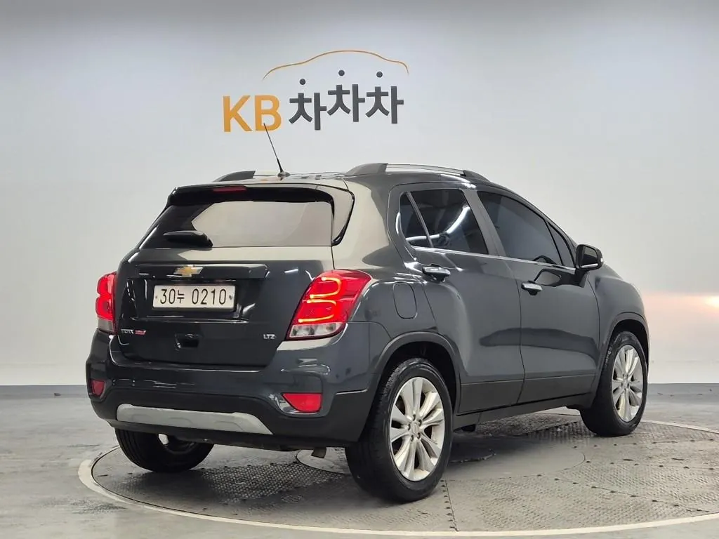 Chevrolet Track 2017 photo 3