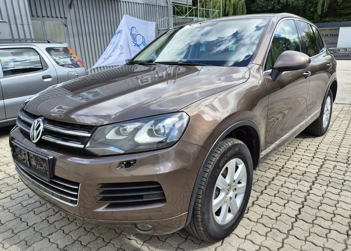 Volkswagen Touareg 2012 photo 3
