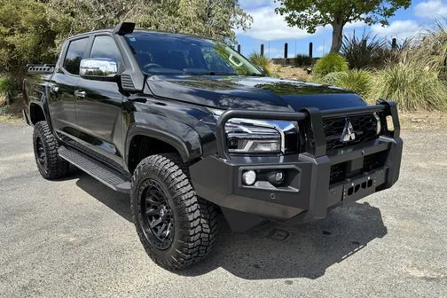 Mitsubishi Triton