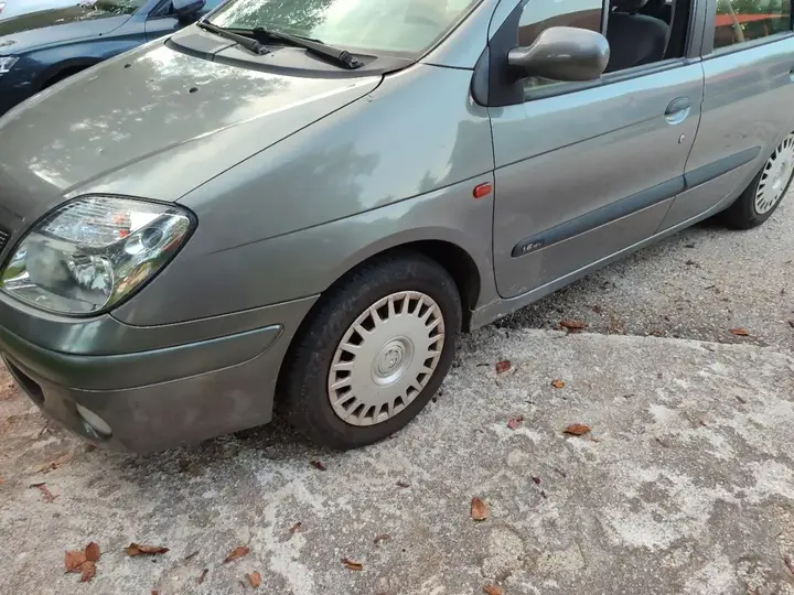 Renault Megane 2002 photo 3