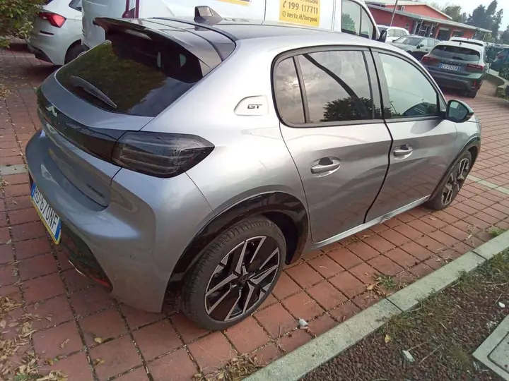 Peugeot 208 2026 photo 3