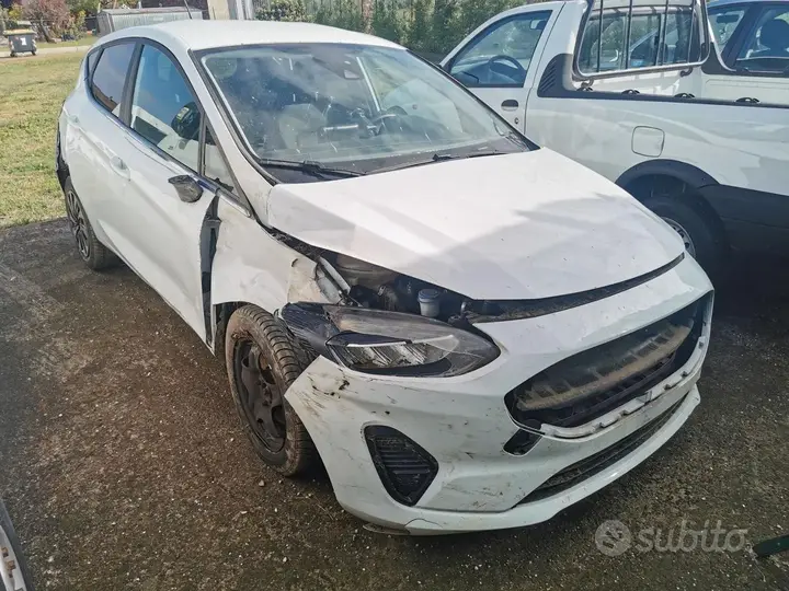 Ford Fiesta 2023 photo 2
