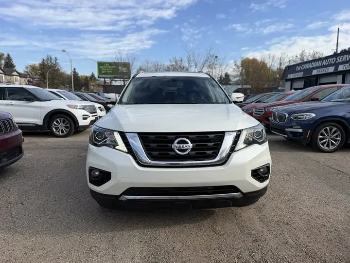 Nissan Pathfinder 2017 photo 2