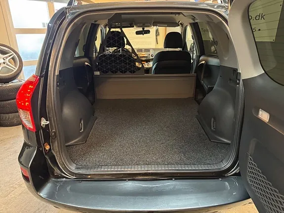 Toyota Rav4 2007 photo 5