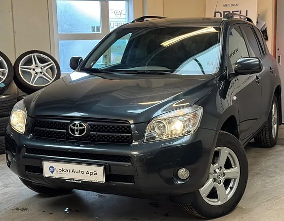 Toyota Rav4 2007 photo 2