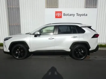 Toyota Rav4 2025 photo 5