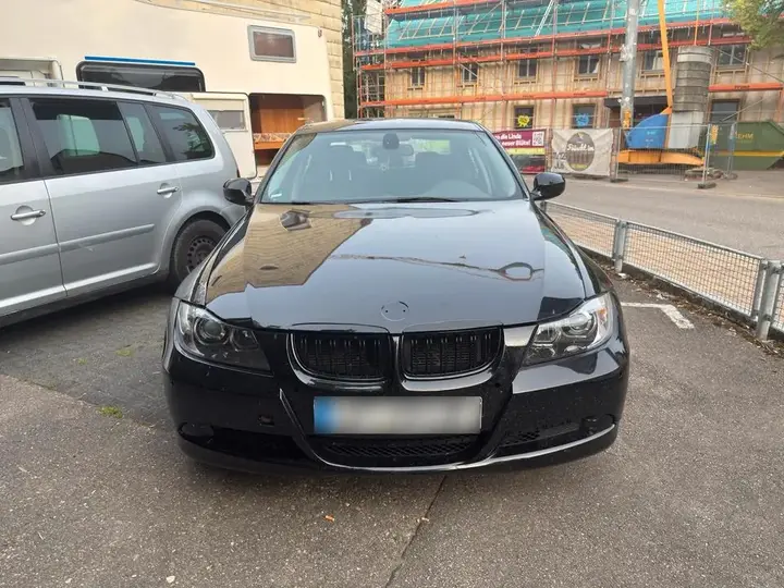 BMW 318I