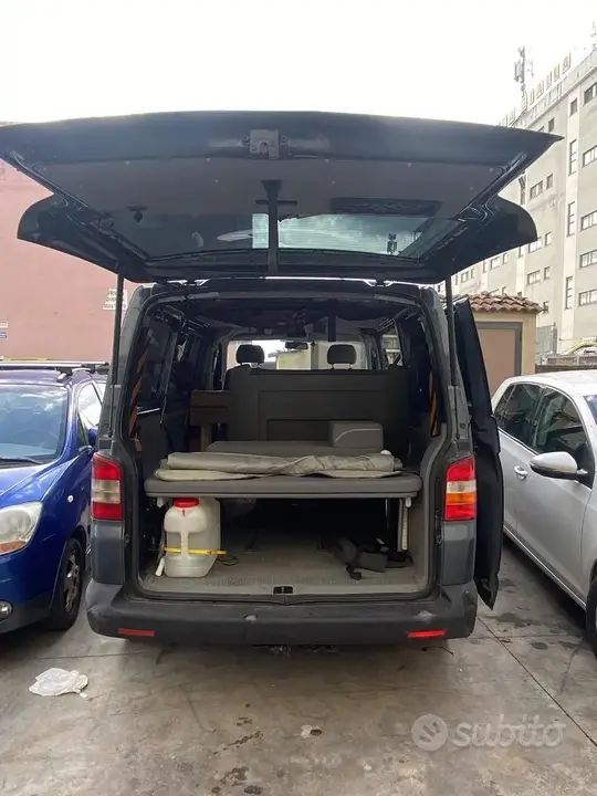 Volkswagen Multivan 2023 photo 3