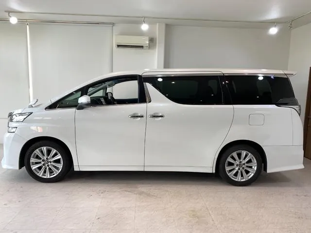 Toyota Vellfire 2015 photo 3
