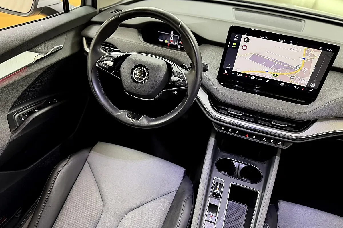 Skoda Enyaq 2021 photo 2