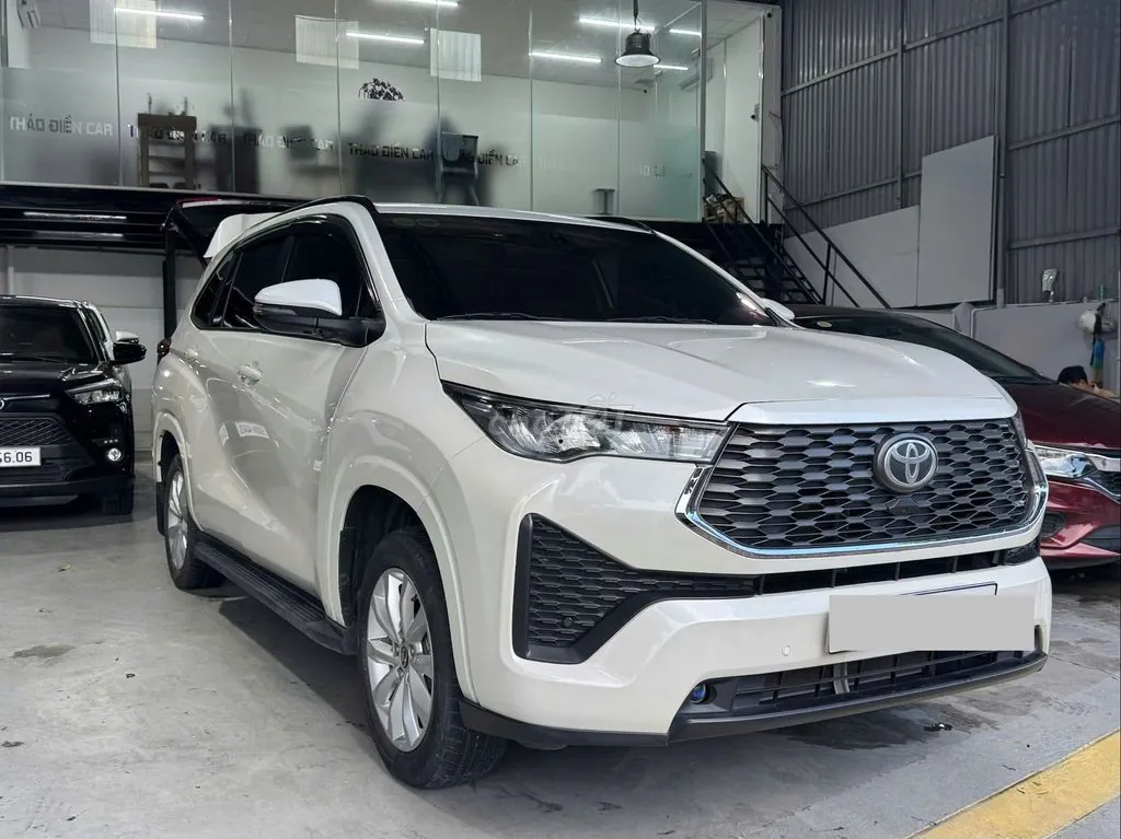 Toyota Innova 2025 photo 2