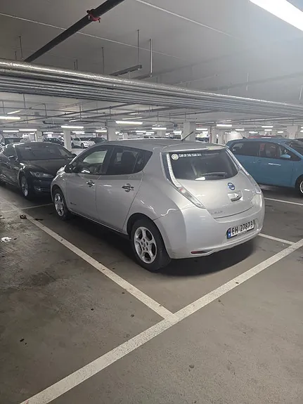 Nissan Leaf 2012 photo 5