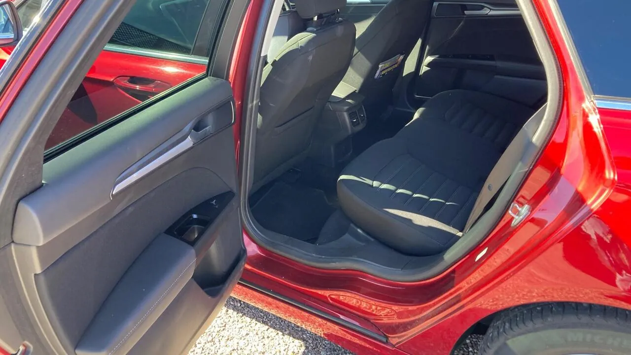 Ford Mondeo 2015 photo 4