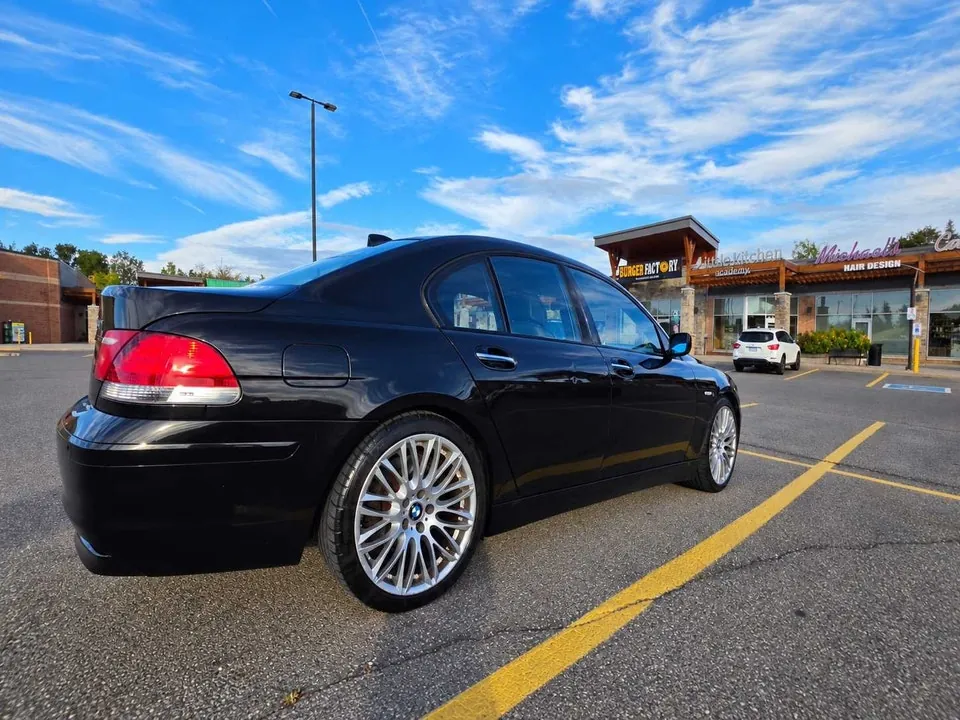 BMW 7 Series 2008 photo 4