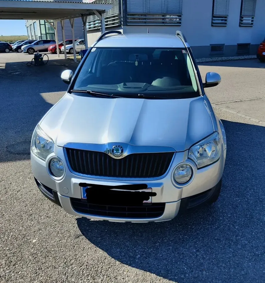 Skoda Yeti 2012 photo 2