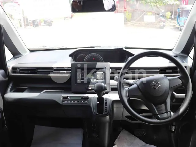 Suzuki Wagon R 2025 photo 3