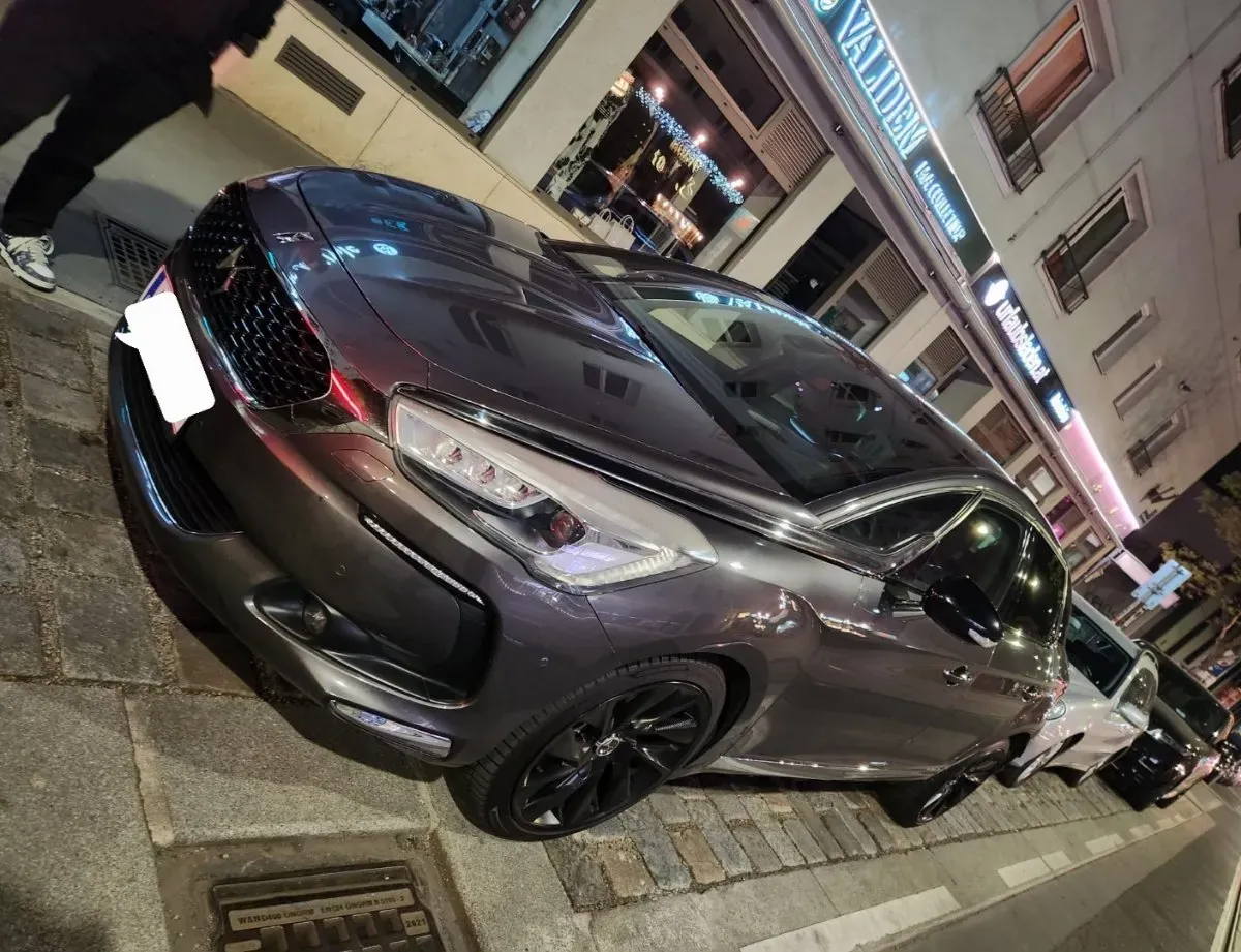 DS Automobiles Ds 5
