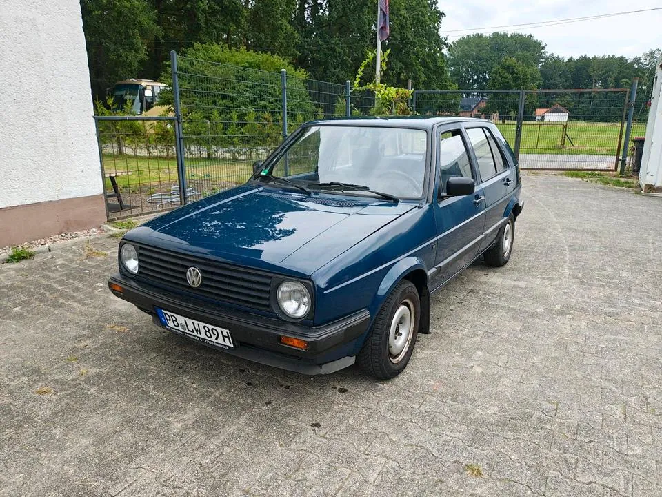 Volkswagen Golf 2
