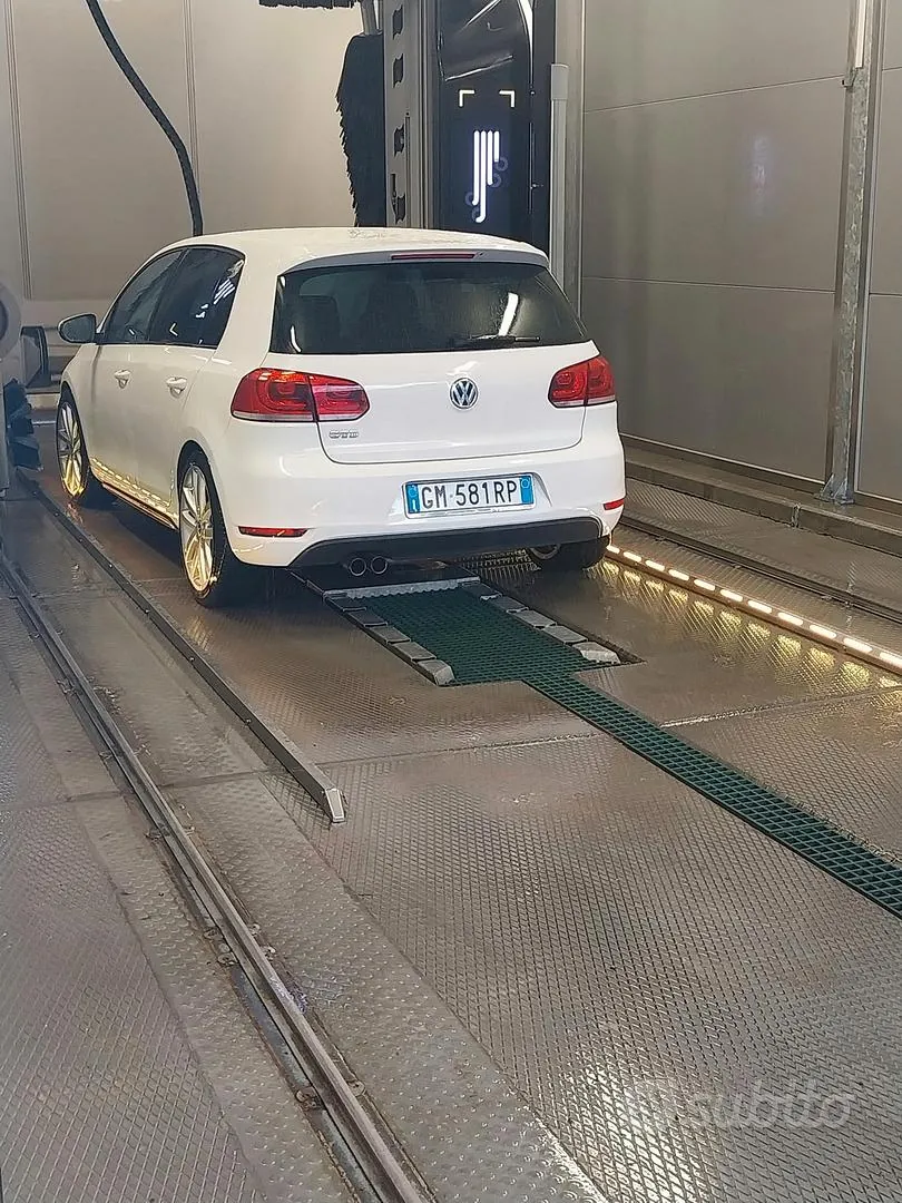 Volkswagen Golf 2012 photo 3