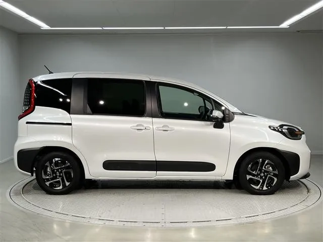 Toyota Sienna Hybrid Z 2025 photo 3