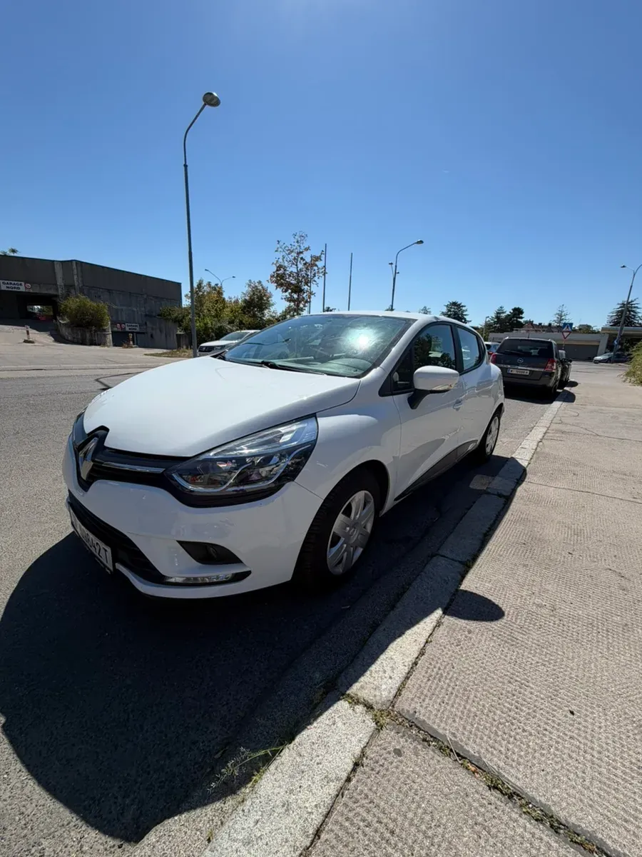 Renault Clio 2017 photo 2