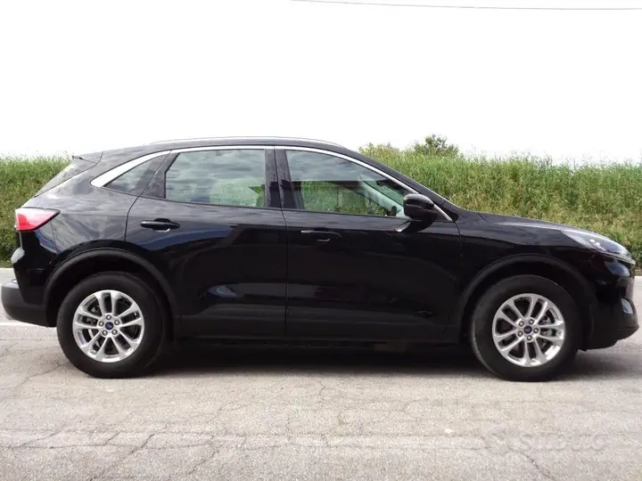 Ford Kuga 2022 photo 5