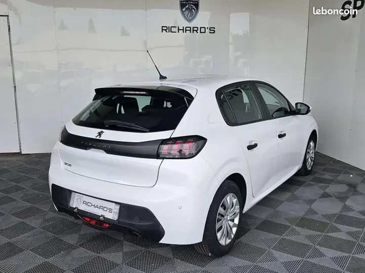 Peugeot 208 2021 photo 4