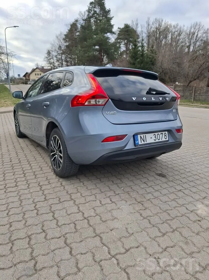 Volvo V40 2017 photo 3