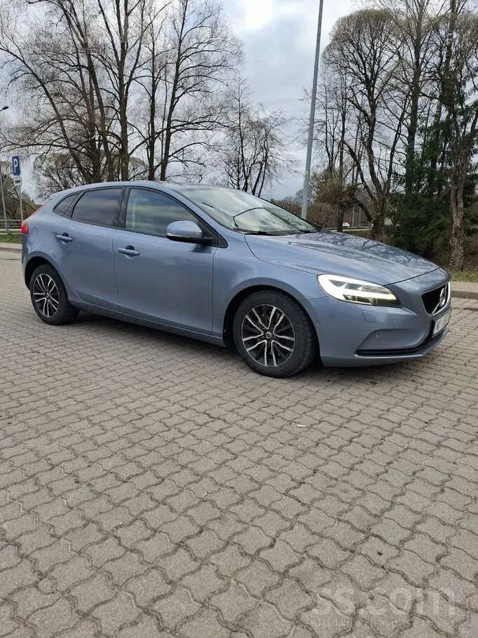 Volvo V40 2017 photo 2