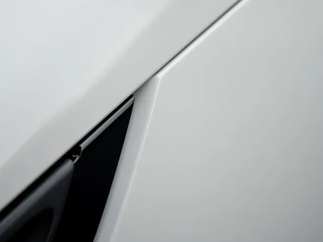 Porsche 911 2025 photo 2