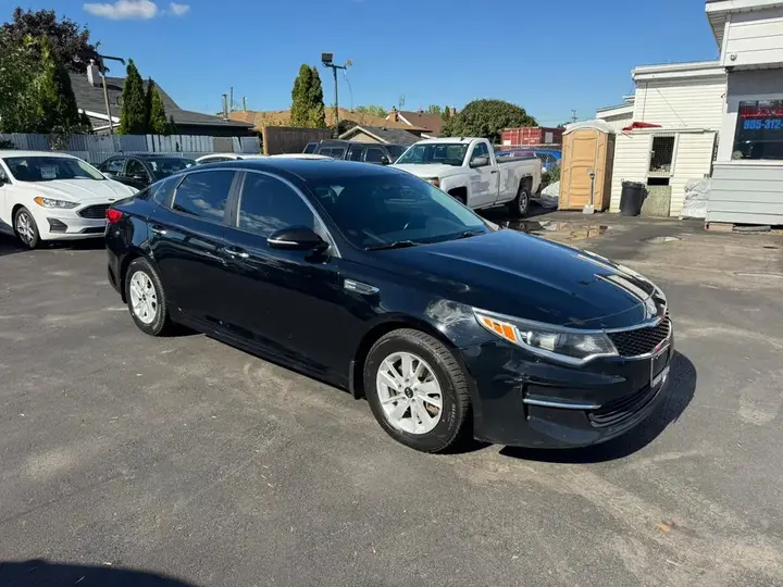 Kia Optima 2018 photo 3