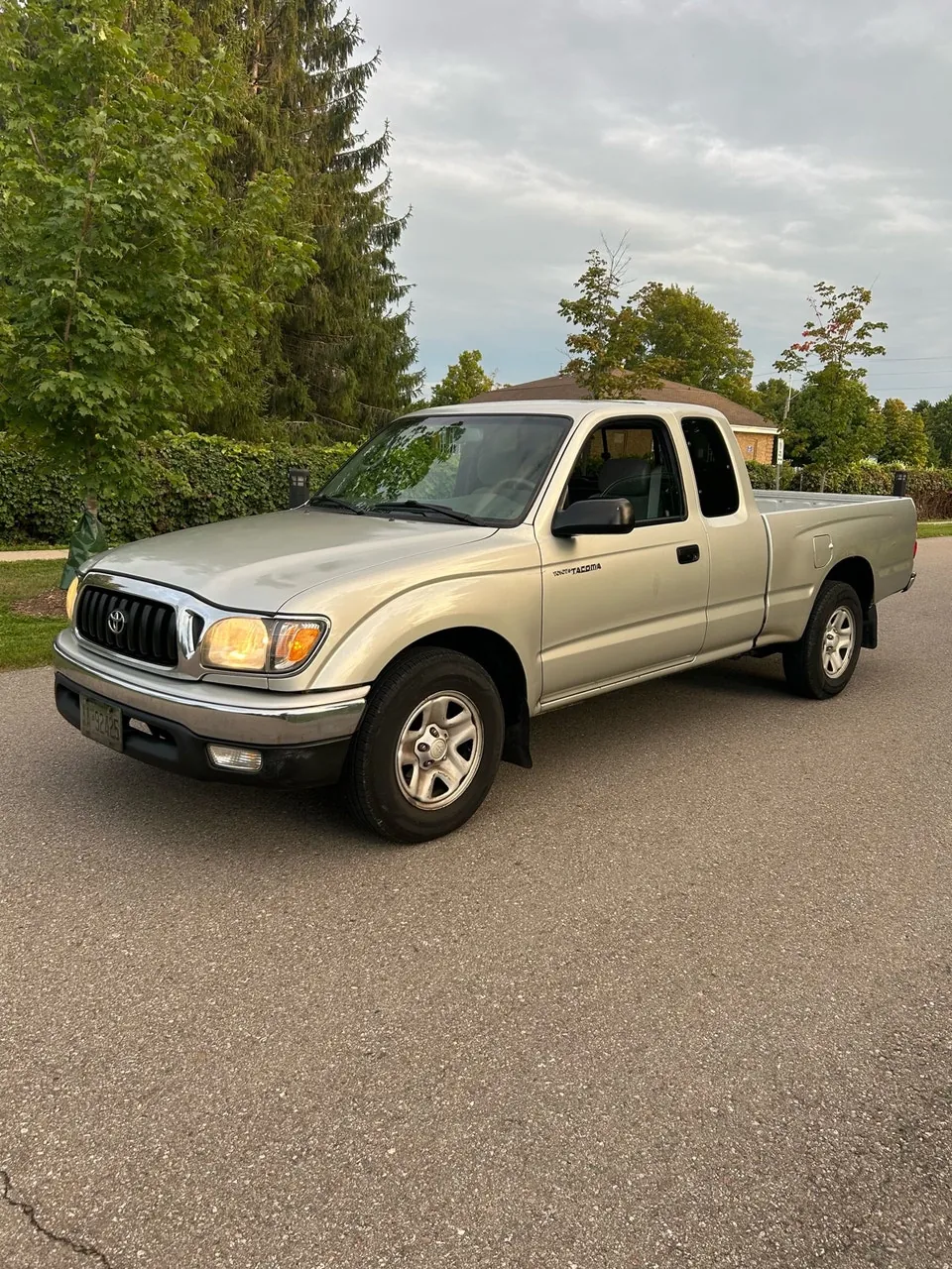 Toyota Tacoma 2004 photo 2