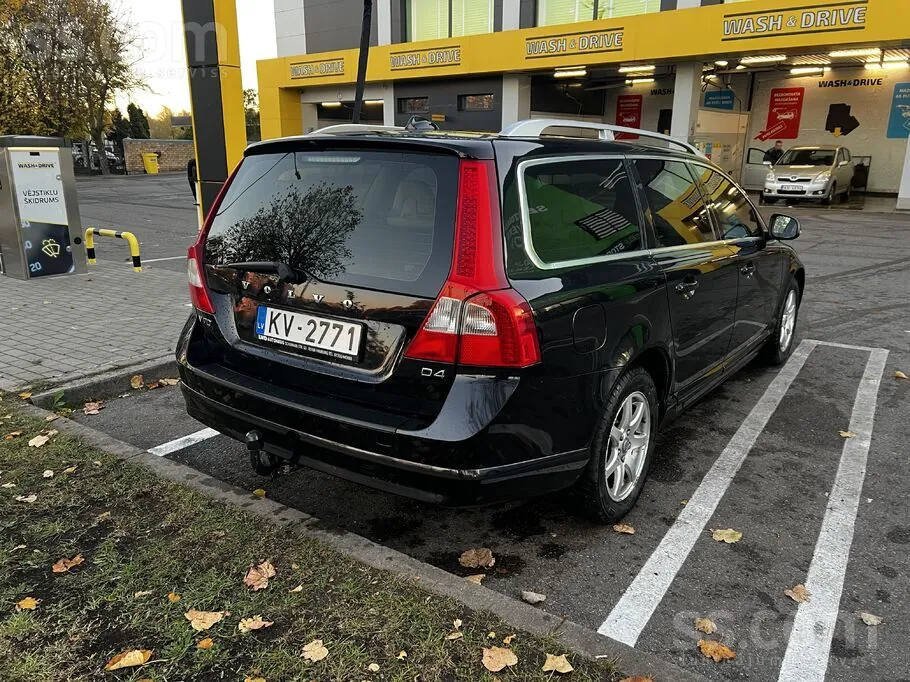 Volvo V70 2012 photo 4