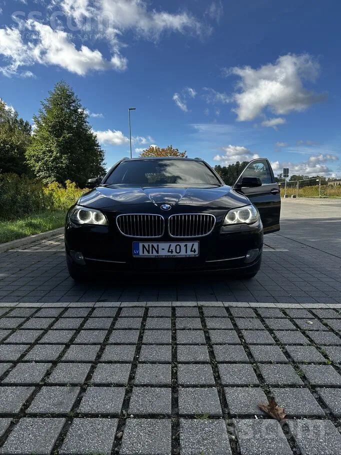BMW 530D 2012 photo 2