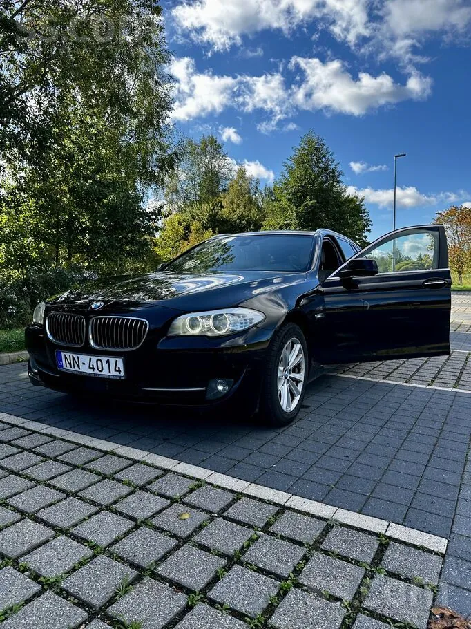 BMW 530D 2012 photo 3