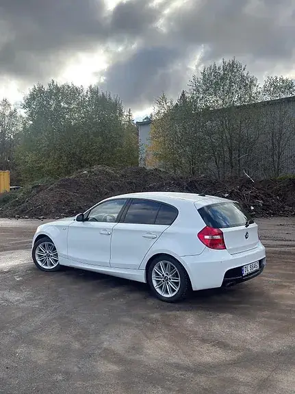 BMW 118D 2008 photo 5
