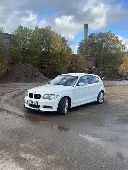 BMW 118D 2008 photo 3