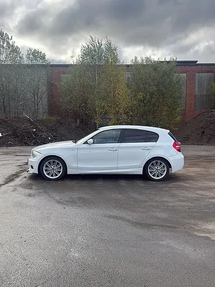 BMW 118D 2008 photo 4