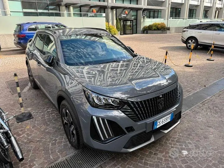 Peugeot 2008 2024 photo 3