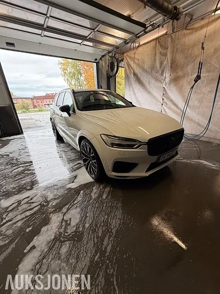 Volvo Xc60 2019 photo 4